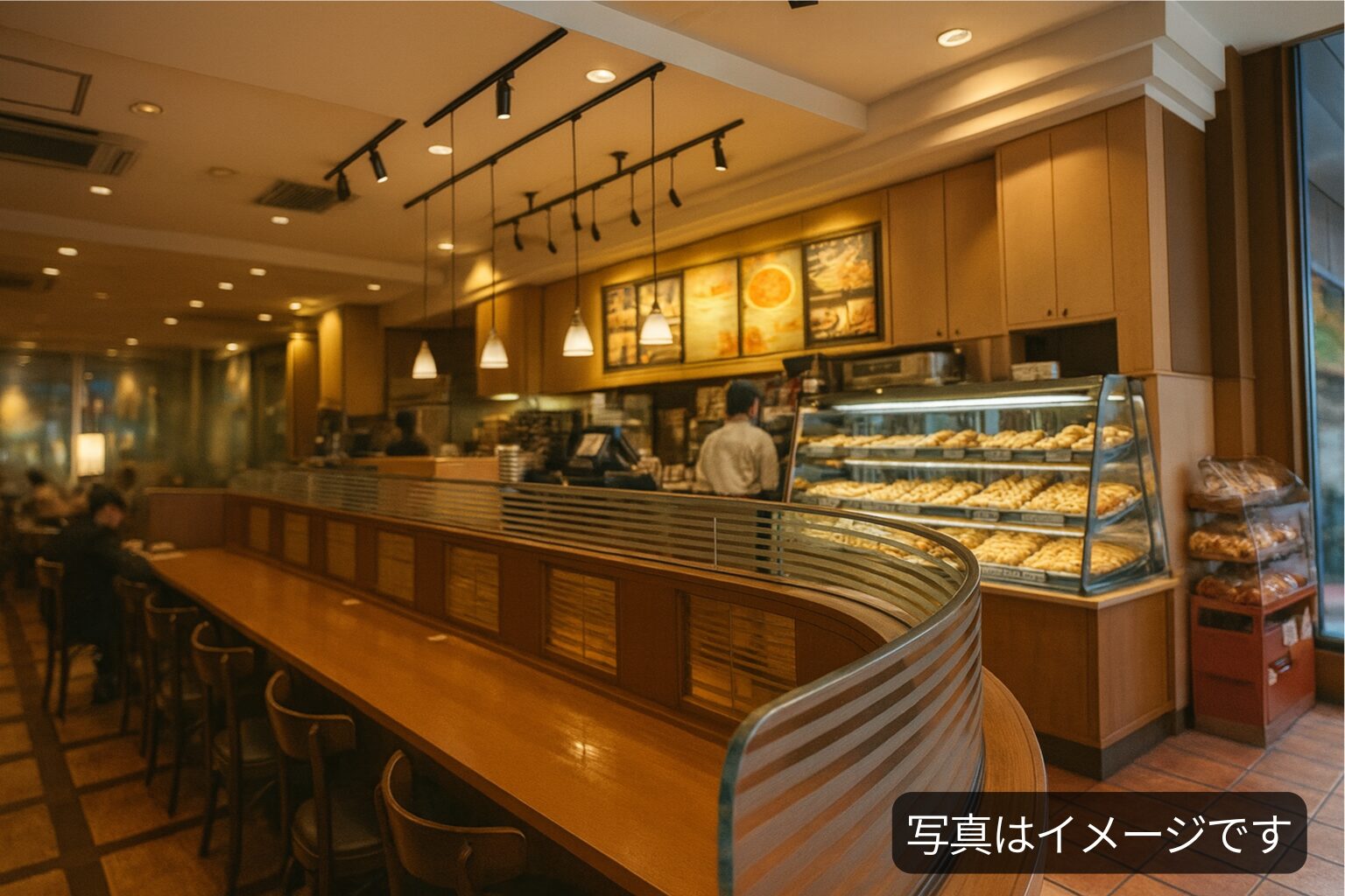 仙台で勉強しやすいカフェ カフェ・ベローチェ仙台一番町店の2階席イメージ（Free Wi-Fi・コンセントあり）